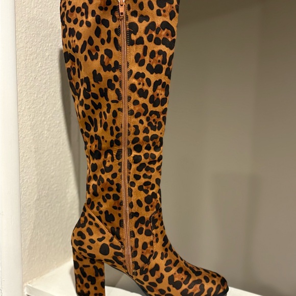 Allegra K Side Zipper Chunky Heels Knee High Boots Leopard Print Womens Sz 8.5 - Picture 3 of 10